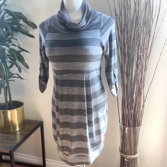 Jules & James Women’s Medium Two-Toned Grey Cowl Neck Dress - Picture 1 of 4